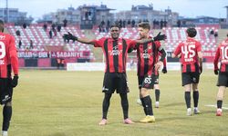 Vanspor 2. devreyi kendi sahasında açıyor: Maçın başlamasına kısa bir zaman kaldı