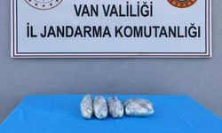 Van'da 1 kilo 978 gram kubar esrar ele geçirildi