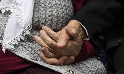 Türkiye'de 9 bini aşkın kişi "ikinci baharında" evliliğe adım attı