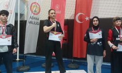 Vanlı öğrenci bilek güreşinde Türkiye üçüncüsü oldu