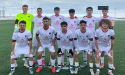 Vanspor U19 son dakikada güldü!