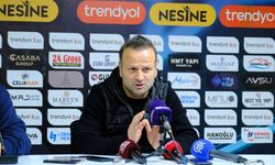 Vanspor Teknik Direktörü Korkmaz, maçı değerlendirdi: Oyunu domine eden taraf bizdik