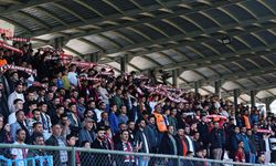 Vanspor taraftarları biletleri tüketti! Deplasmanda kapalı gişe