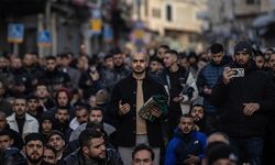 Filistinliler bayram namazını Mescid-i Aksa çevresinde kıldı