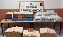 Van'da 3 milyon 460 bin TL değerinde kaçak eşya ele geçirildi