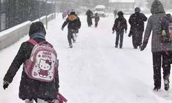 Hakkari'de eğitime kar engeli