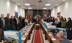 Van’da kitap okuma yarışmasında dereceye girenler ödüllendirildi