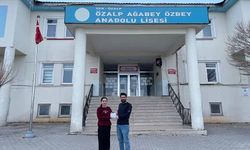 Van'da kitap okuma sınavında dereceye girenlere ödülleri verildi