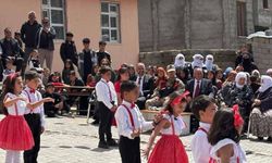 İpekyolu jandarmasından okullarda bayram mesaisi