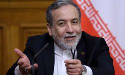 İran, 2 hafta süreyle Hürmüz Boğazı’nı geçişlere açtı