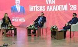 Bakan Tekin Van’da İhtisas Akademi Programına katıldı