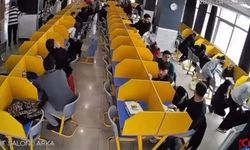 Van'daki depremde, dershanede öğrencilerin yaşadığı panik kamerada