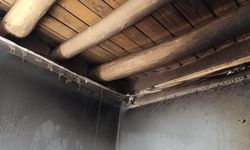 Başkale'de ev yangını maddi hasara yol açtı