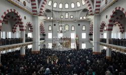 Van'da gıyabi cenaze namazı kılındı