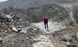 Hakkari-Van kara yolunda heyelan riski devam ediyor