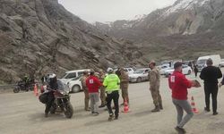 Yolda kalanlara kumanya desteği