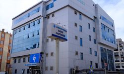 Van’da o hastane kapılarını kapattı!