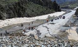 Hakkari-Van yolu trafiğe açıldı