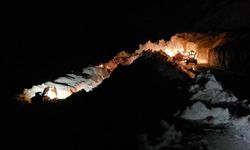 Bahçesaray'da gece mesaisi