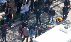 Motosiklet ile elektrikli bisiklet çarpıştı: 2 yaralı