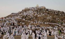 Hacı adaylarının Arafat yolculuğu başladı