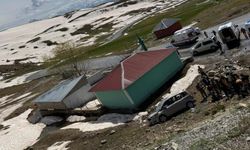 Şarampole yuvarlanan araçta 4 kişi yaralandı