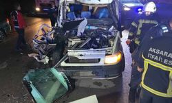 Tarım işçilerini taşıyan minibüs tıra çarptı: 12 yaralı