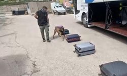 Kıyafetlerine emdirilmiş 12.5 kilo metamfetamin ele geçirildi