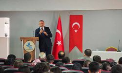 Rektör Elmastaş’tan Ercişli öğrencilerle kariyer planlaması söyleşisi