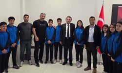 Vanlı eğitimciden şampiyonluklarla dolu 20 yıllık veda