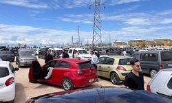 Van açık oto pazarında bayram öncesi yoğunluk!