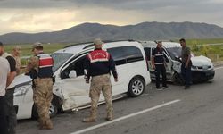 Çaldıran'da trafik kazası: 3 yaralı