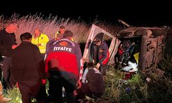 Van Gevaş’ta trafik kazası: 5’i ağır 6 kişi yaralandı