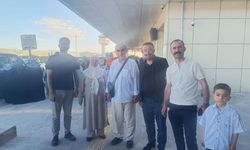 İlk hac kafilesi Van'da dualarla karşılandı