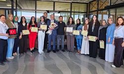 Van’da öğrencilerinden hasta çocuklara moral etkinliği