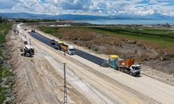Van Gölü Sahil Yolu’nda sona doğru