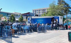 Van'da 5 ayrı noktada “Aile Kart” işlemleri devam ediyor