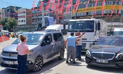 Van Beşyol'da maddi hasarlı trafik kazası