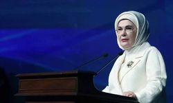 Emine Erdoğan'dan Van Gölü teşekkürü
