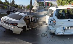 İpekyolu Caddesi'nde maddi hasarlı zincirleme kaza!