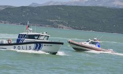Van Gölü'nde kaçak avcılığa deniz polisinden geçit yok