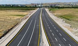 Van Gölü Sahil Yolu'nda Son Etapta Çizgi Mesaisi!