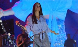 Van Kültür Yolu Festivali'nde Simge sahne aldı