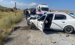 Tatvan - Van kara yolunda iki otomobil çarpıştı: 6 yaralı