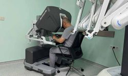 Uyku apnesi robotik cerrahiyle tedavi ediliyor
