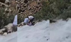Van'da korku dolu anlar! Akıntıya kapılan çocuk son anda kurtarıldı