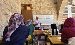 Yaz Kur'an kursunda manevi eğitim sanatla buluşuyor