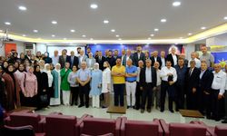 AK Parti Van’da 25. yılını kutladı!