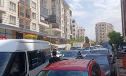 Van'da maddi hasarlı trafik kazası! Uzun araç kuyruğu oluştu