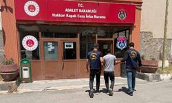 Hakkari’de aranan 2 şahıs JASAT tarafından yakalandı